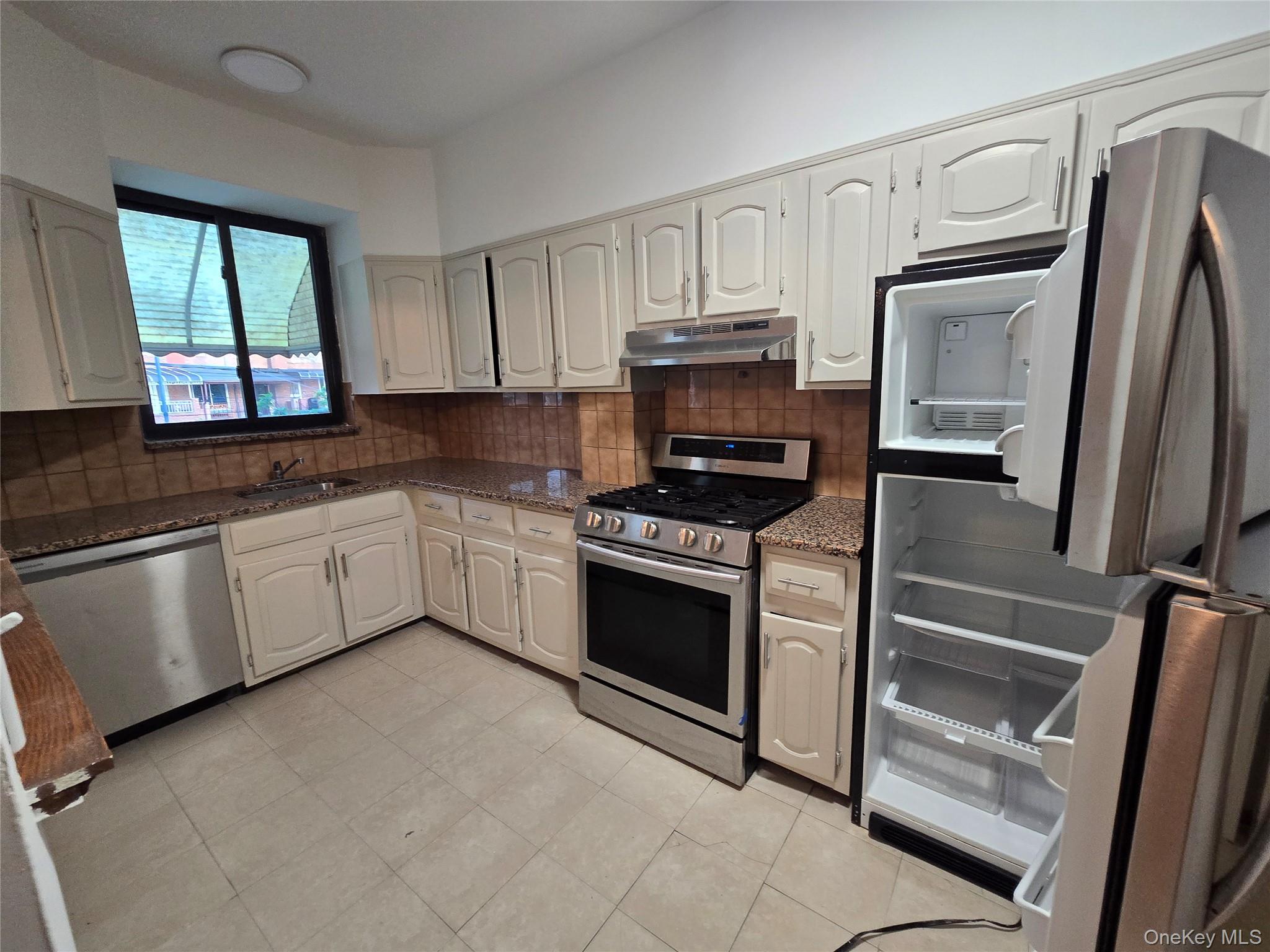 28-29 50th Street, Woodside, NY 11377