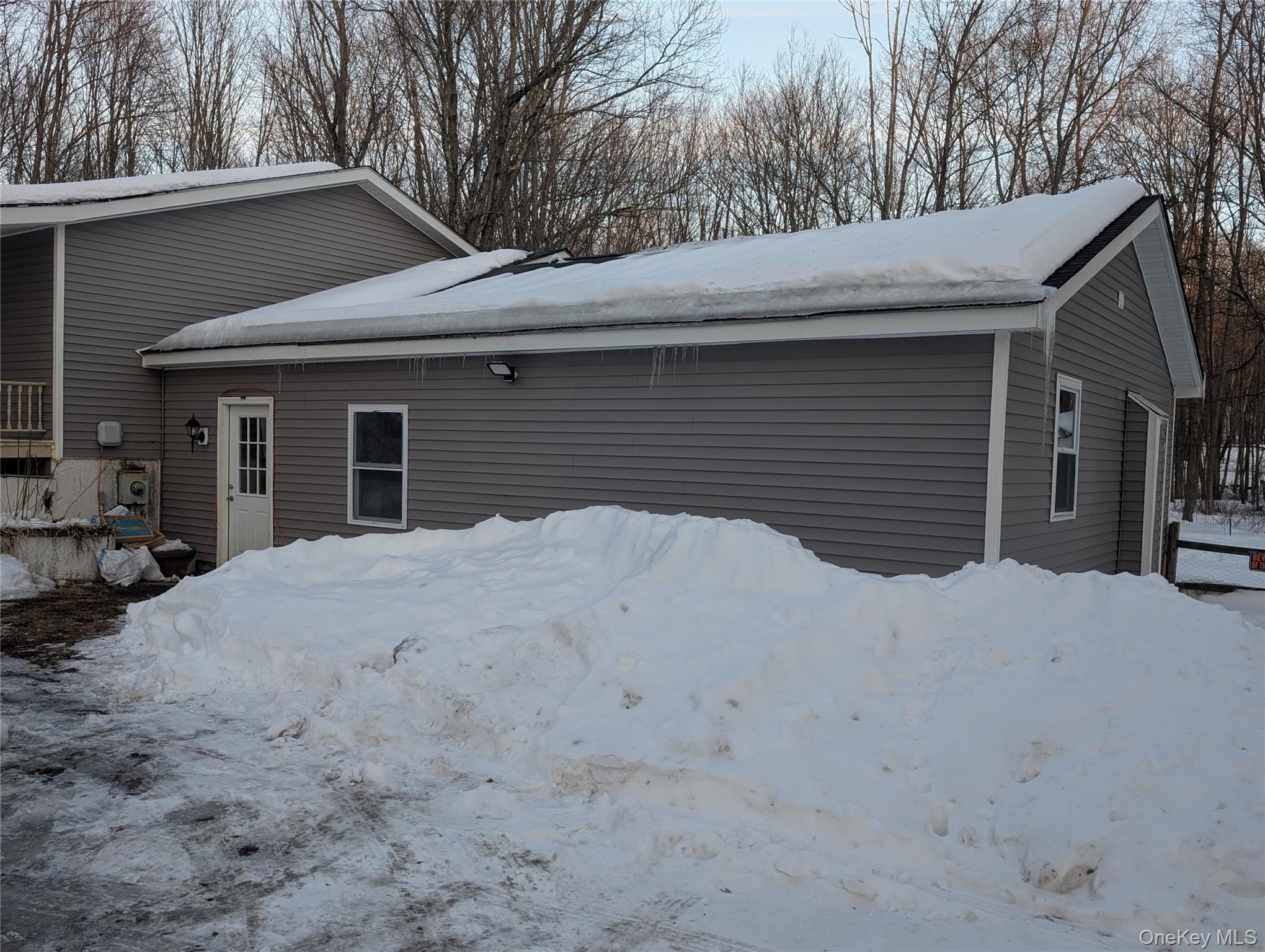 1407 State Route 208, Wallkill, NY 12589