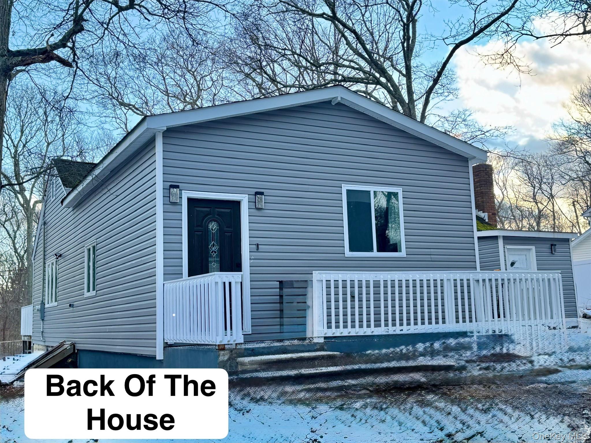 4 Ashton Road, Medford, NY 11763