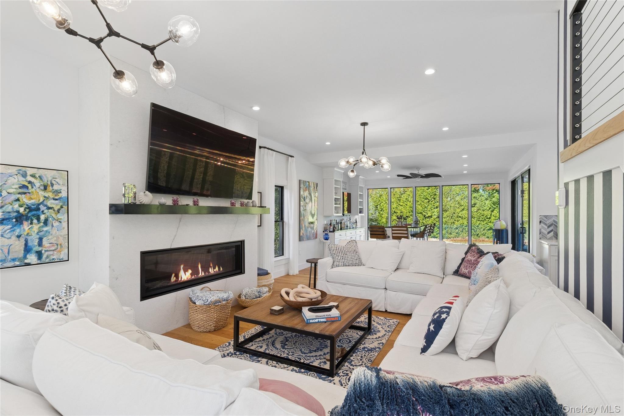 9 Debras Way, Wainscott, NY 11975