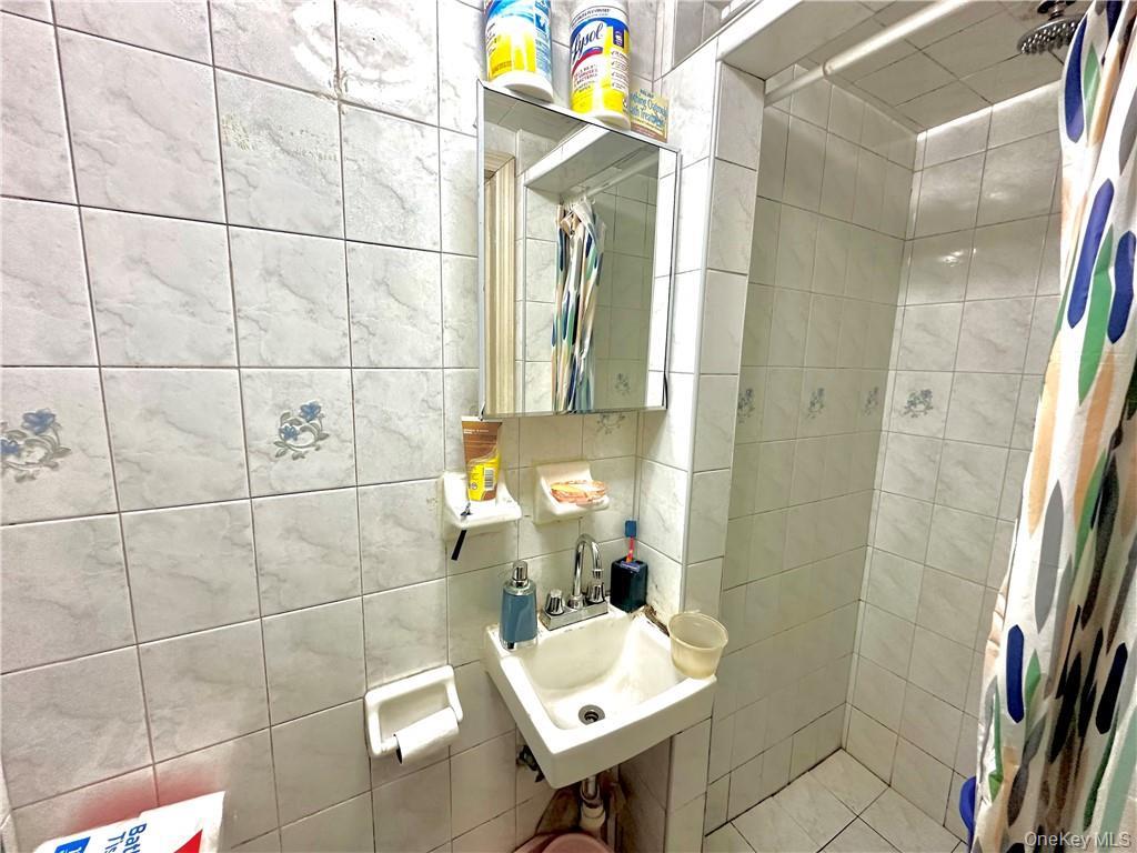 677 E 38th Street, Brooklyn, NY 11210