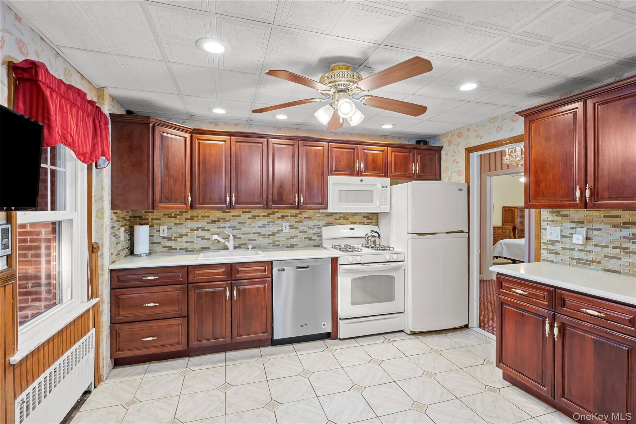 449 Mineola Boulevard, Williston Park, NY 11596