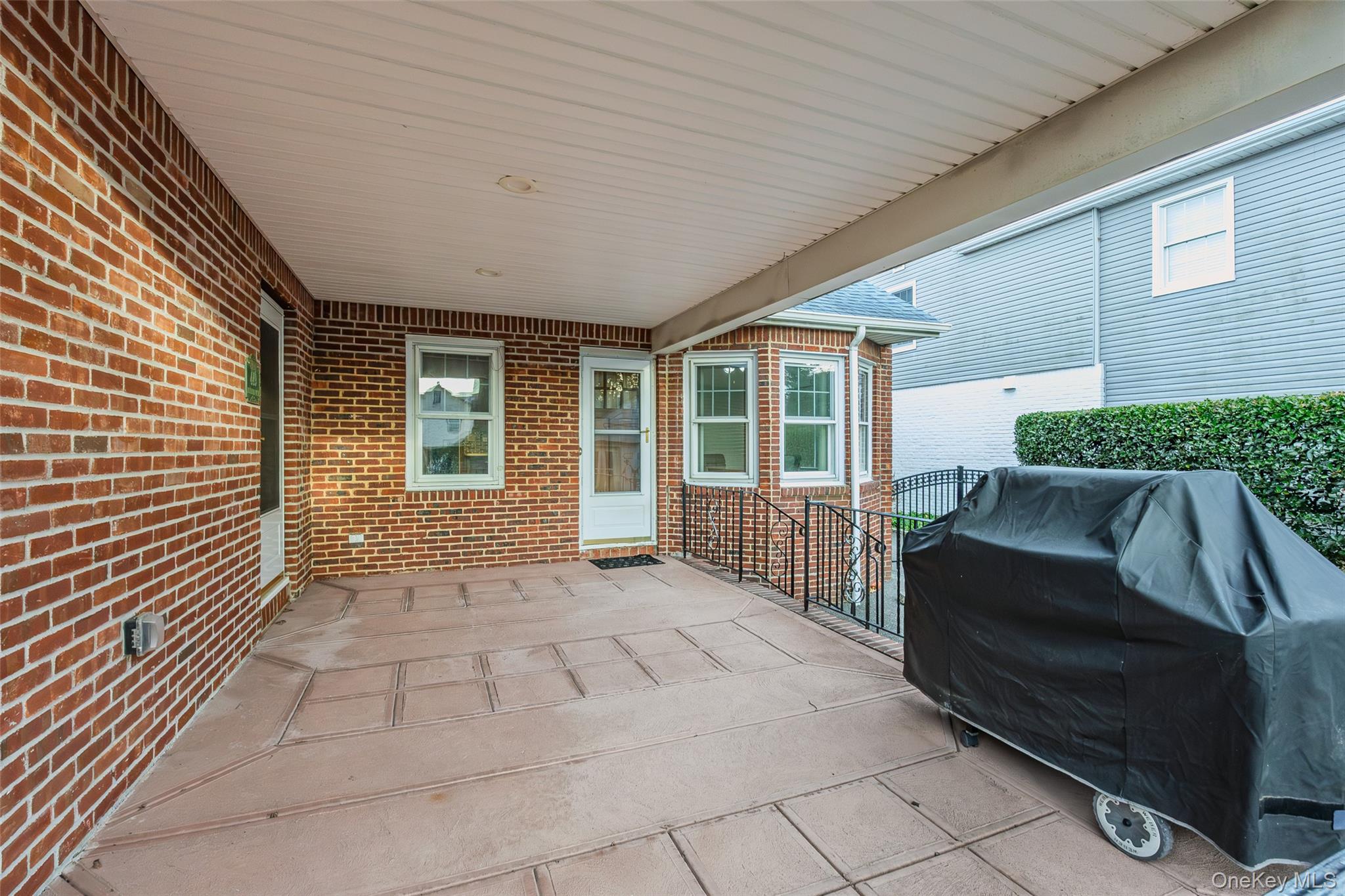 449 Mineola Boulevard, Williston Park, NY 11596