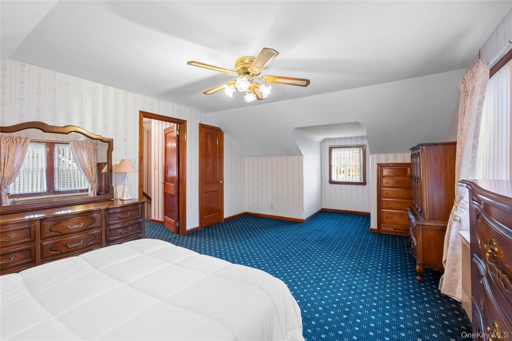 449 Mineola Boulevard, Williston Park, NY 11596