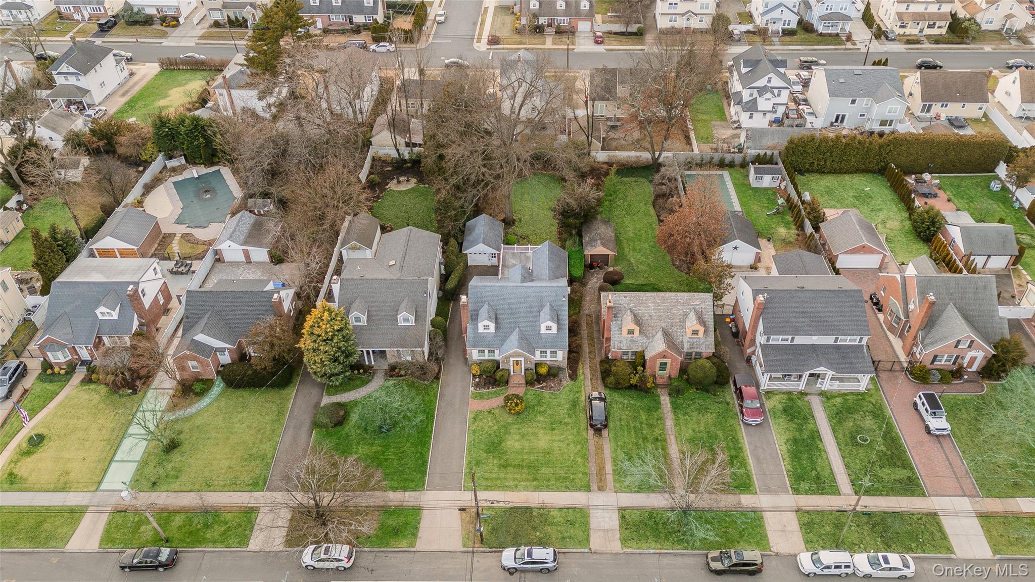 449 Mineola Boulevard, Williston Park, NY 11596