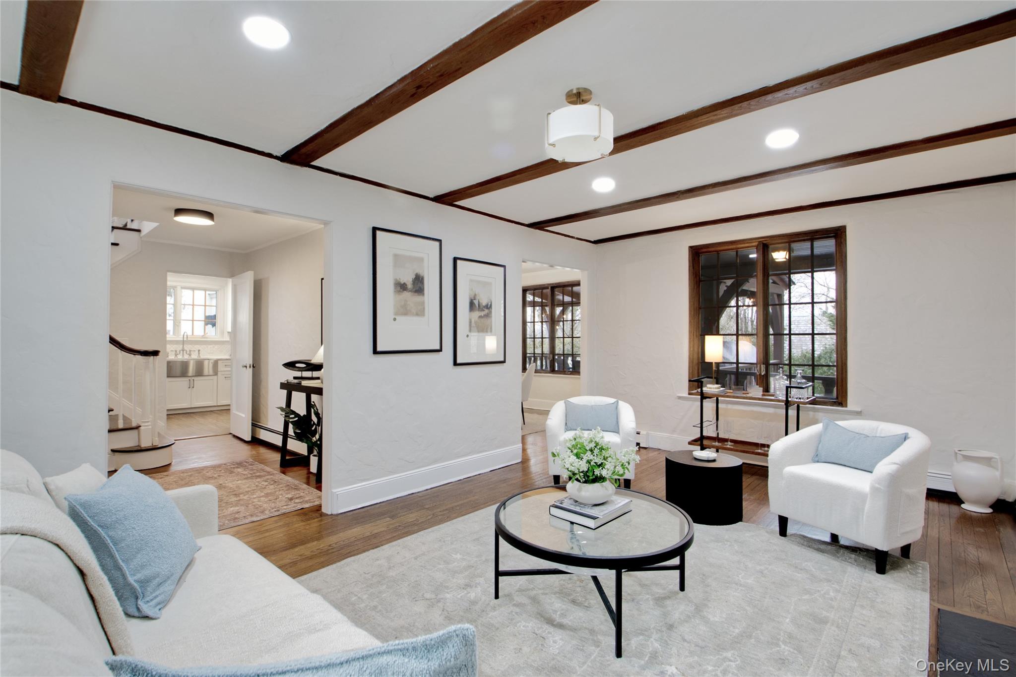 27 Oakland Drive, Port Washington, NY 11050