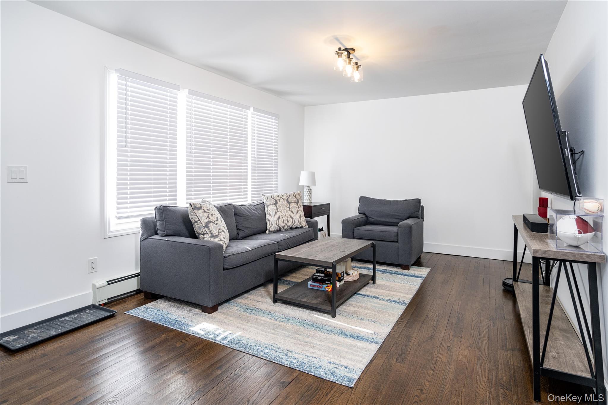 17 Armell Street, Huntington Station, NY 11746