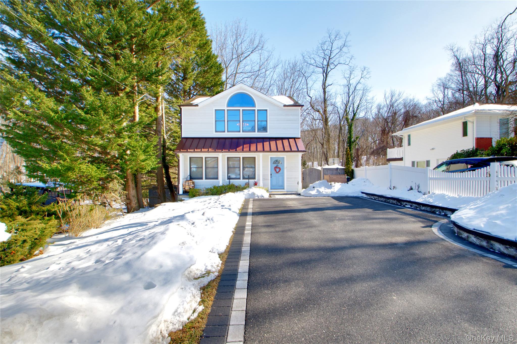 125 Walnut Road, Kings Park, NY 11754