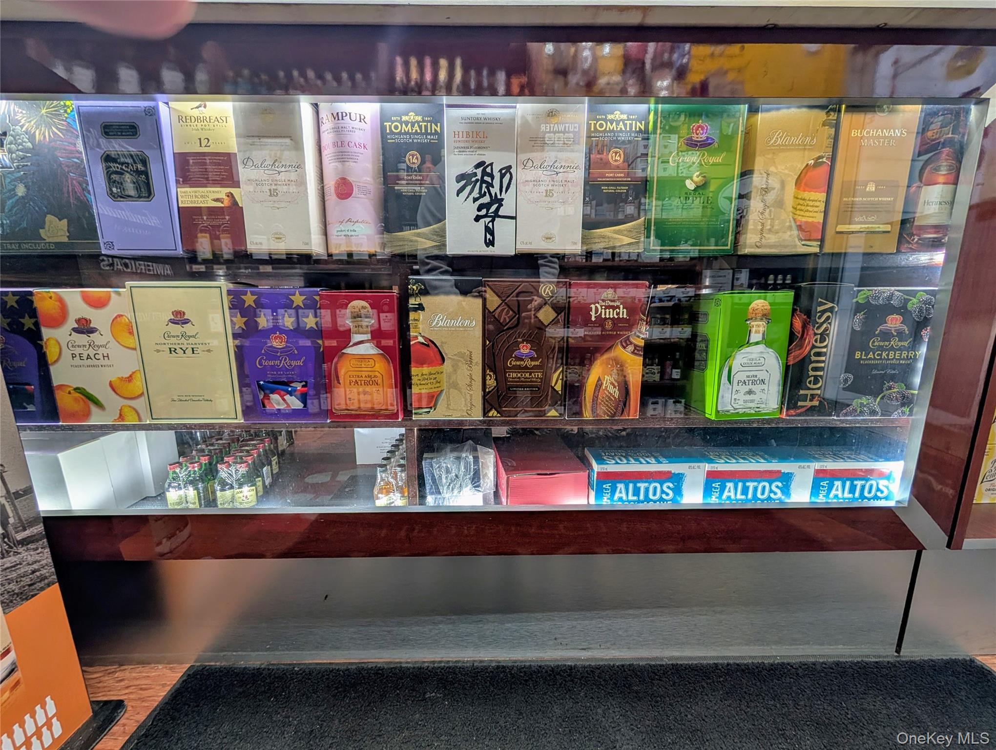 East Meadow, NY 11554