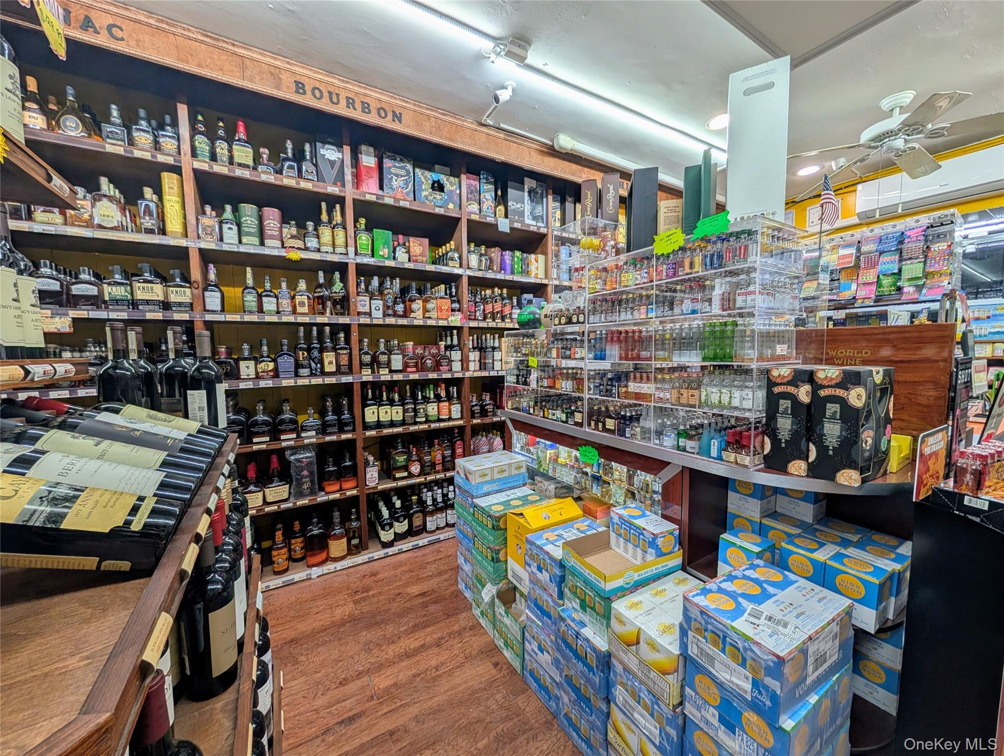 East Meadow, NY 11554