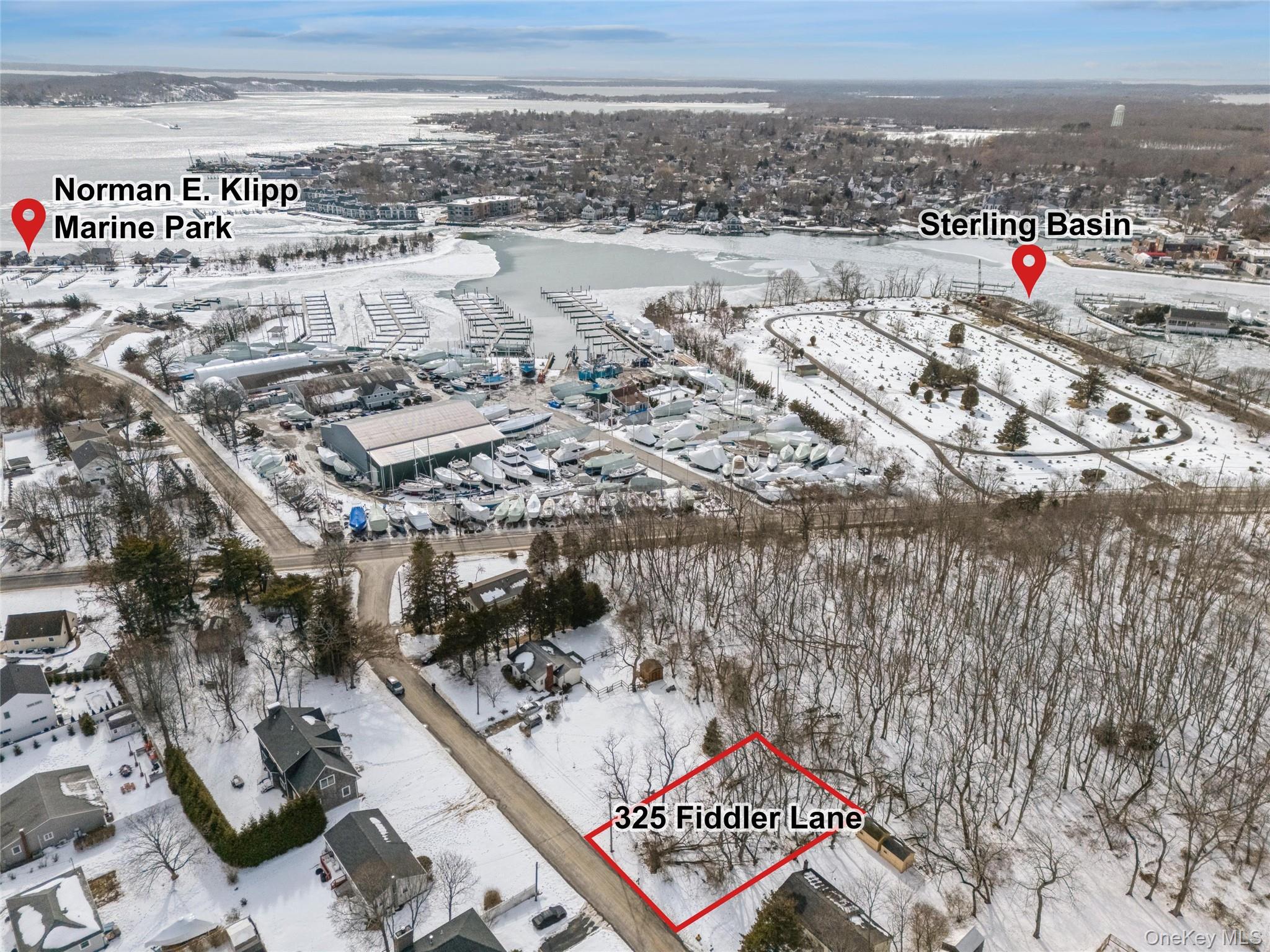 325 Fiddler Lane, Greenport, NY 11944