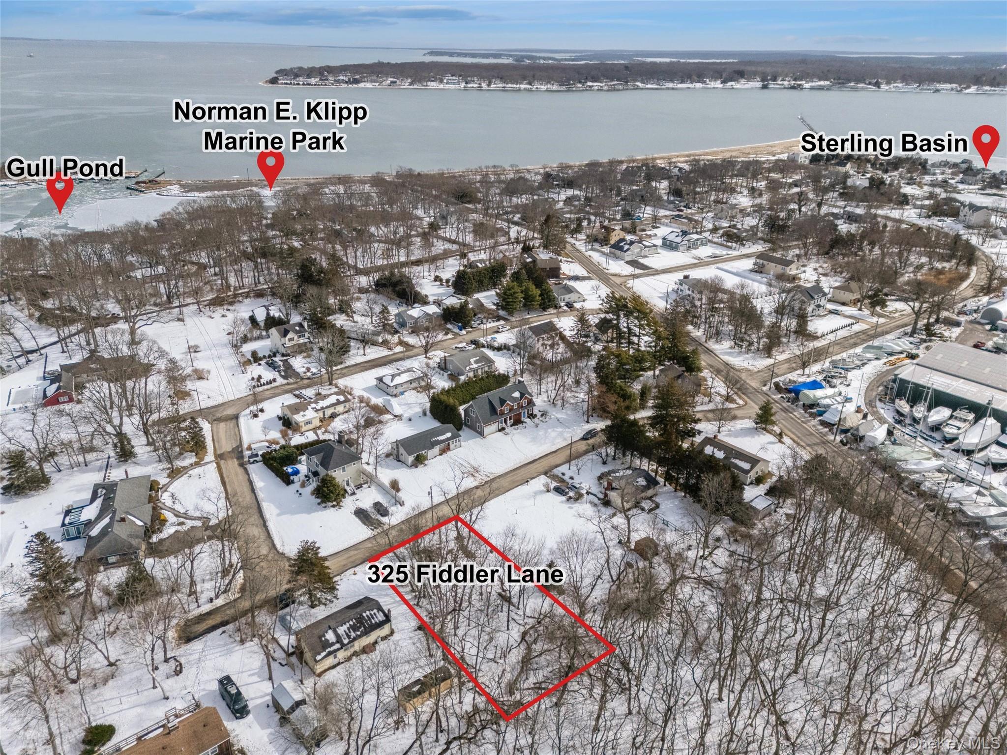 325 Fiddler Lane, Greenport, NY 11944