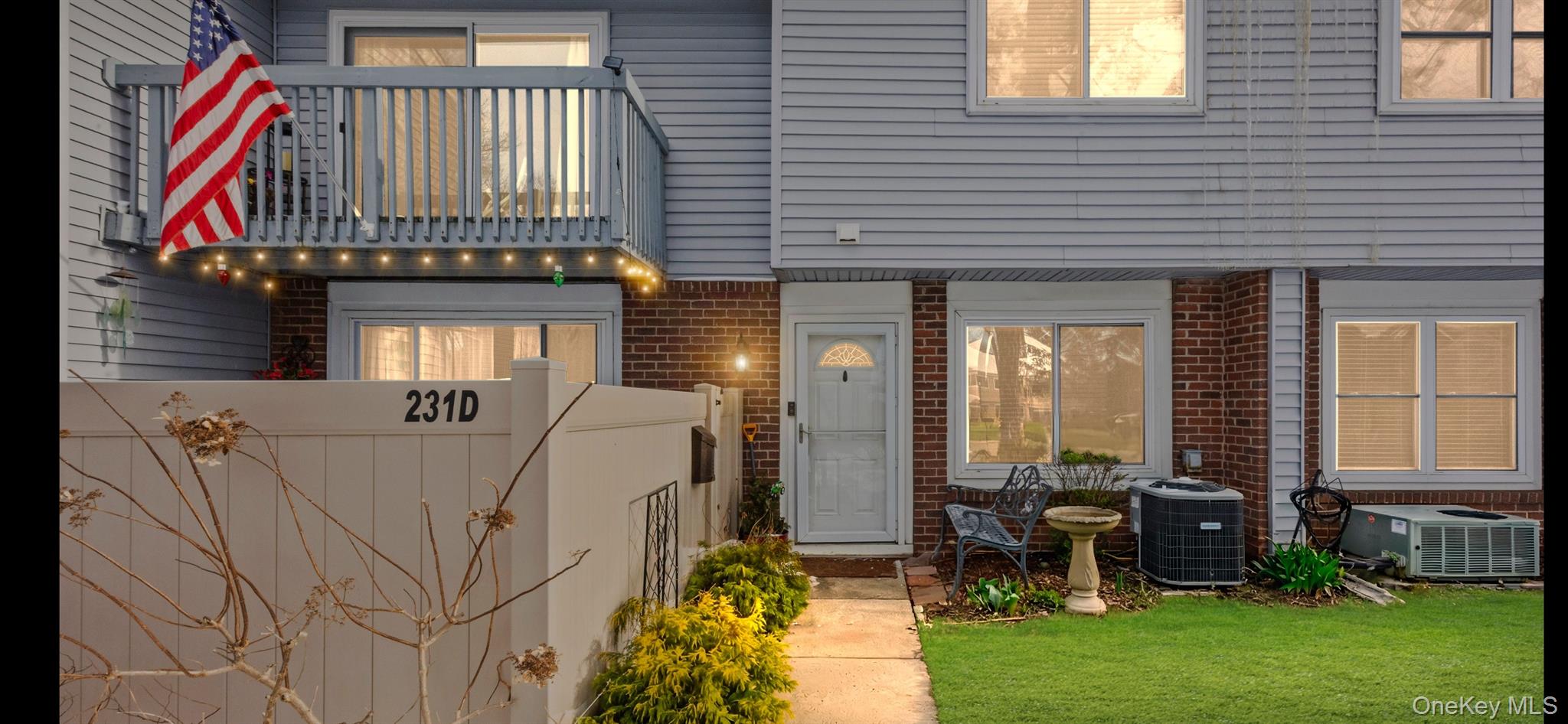 231 Springmeadow Drive # D, Holbrook, NY 11741