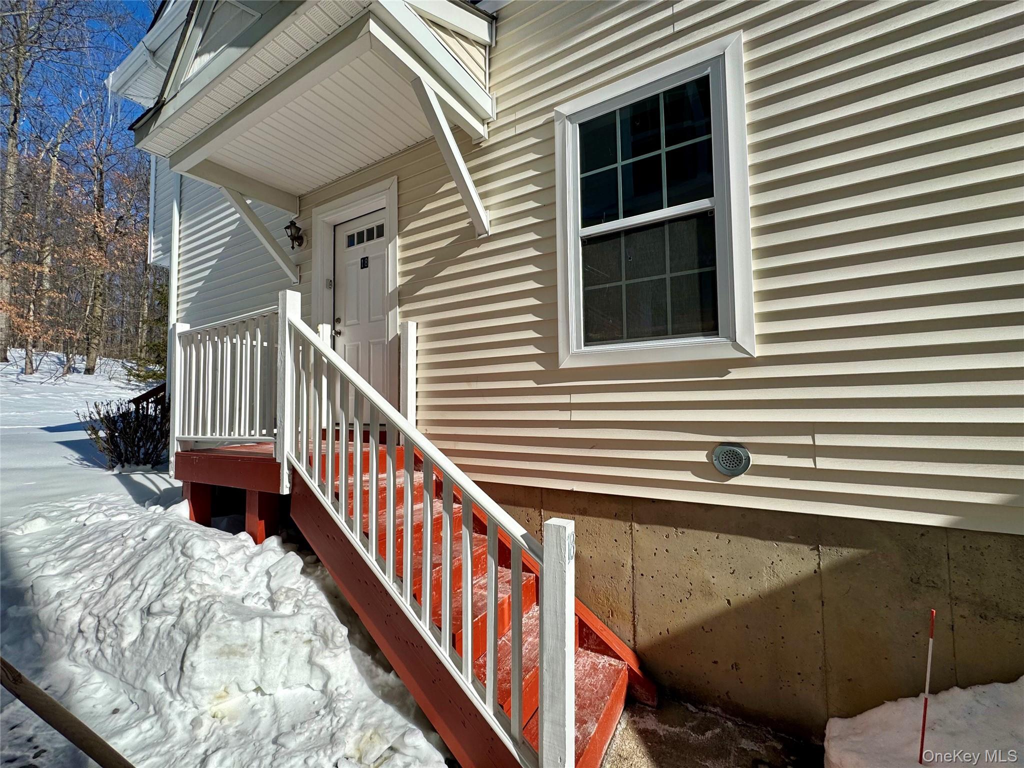 18 Jordan Lane, Middletown, NY 10940