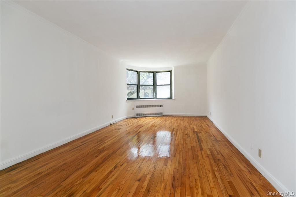 150 S Middle Neck Road # 1B, Great Neck, NY 11021