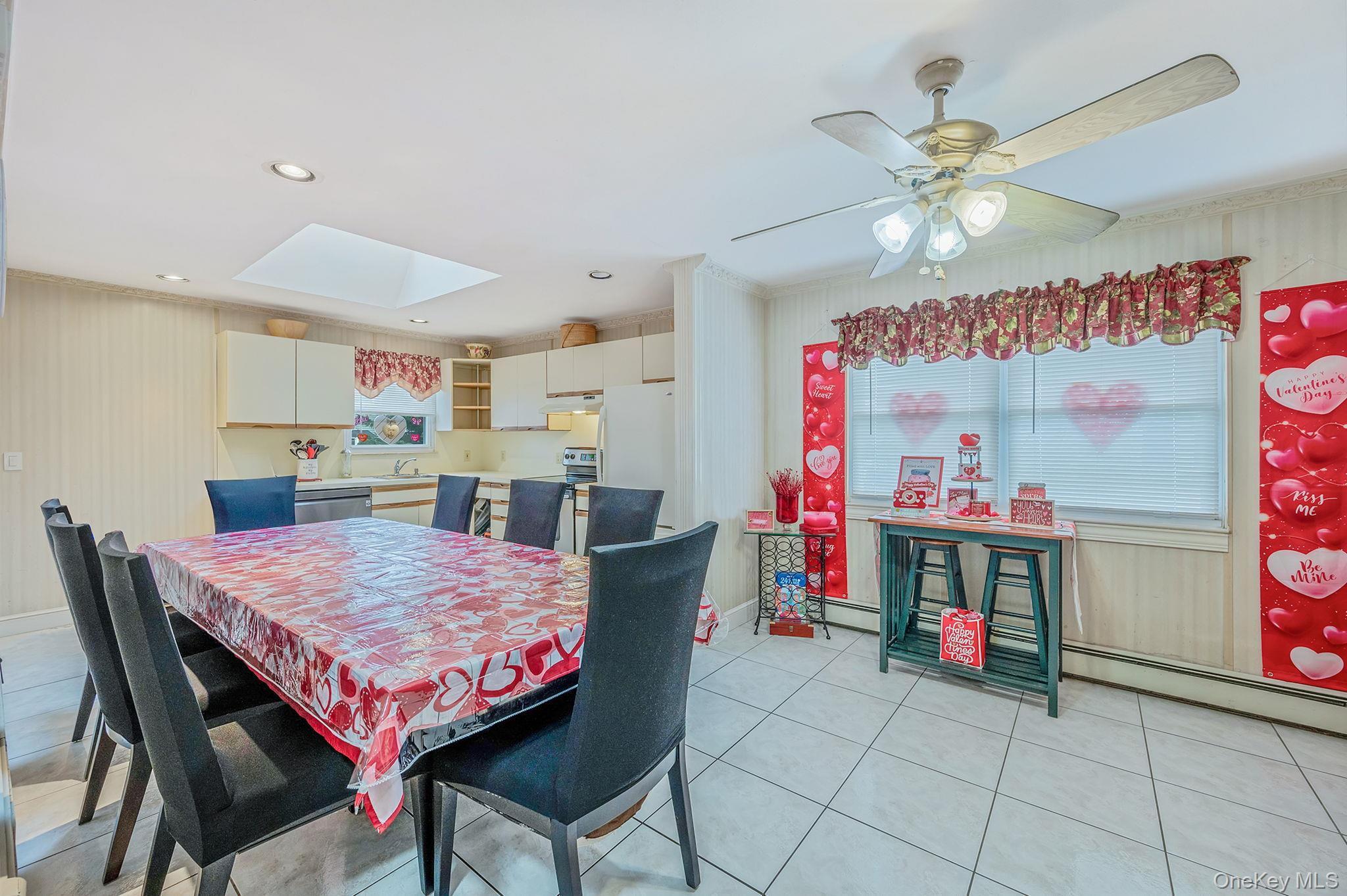 Lindenhurst, NY 11757