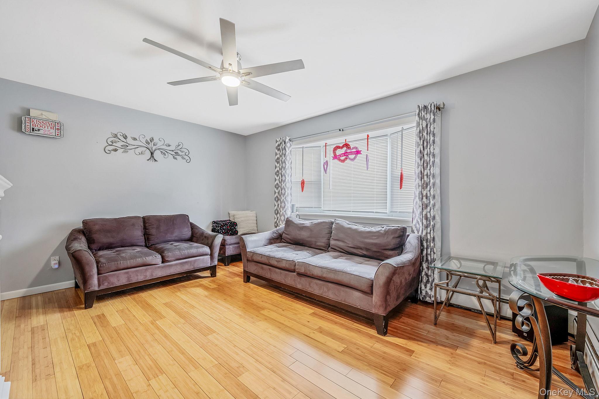 Lindenhurst, NY 11757