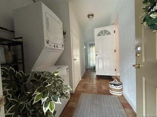 1 Harding Place, Glen Head, NY 11545