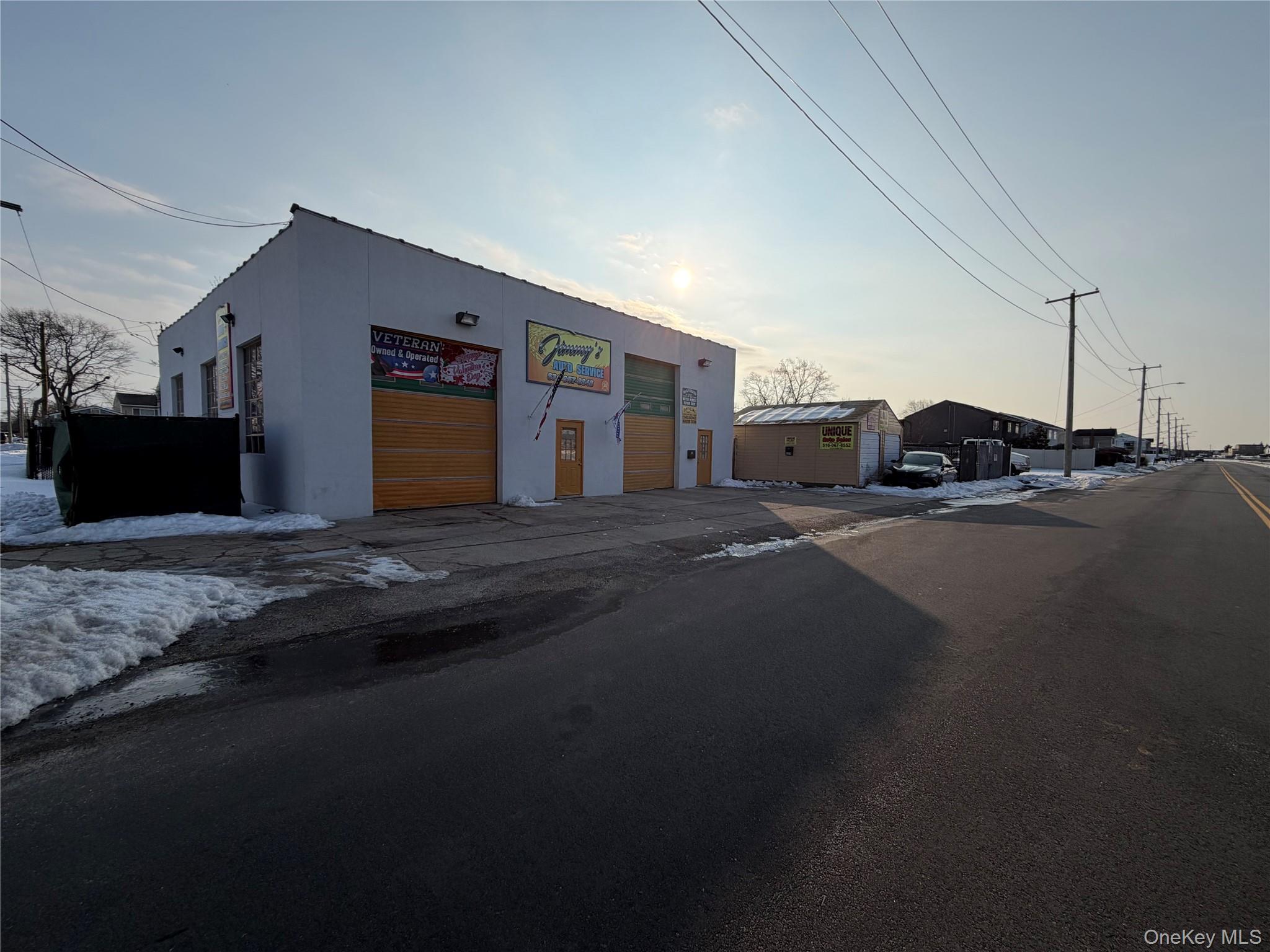 628 Shore Road, Lindenhurst, NY 11757