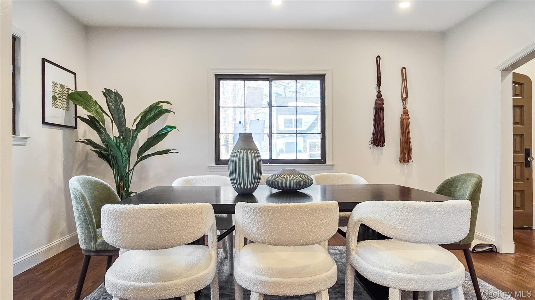 18 Lakeside Drive, New Rochelle, NY 10801