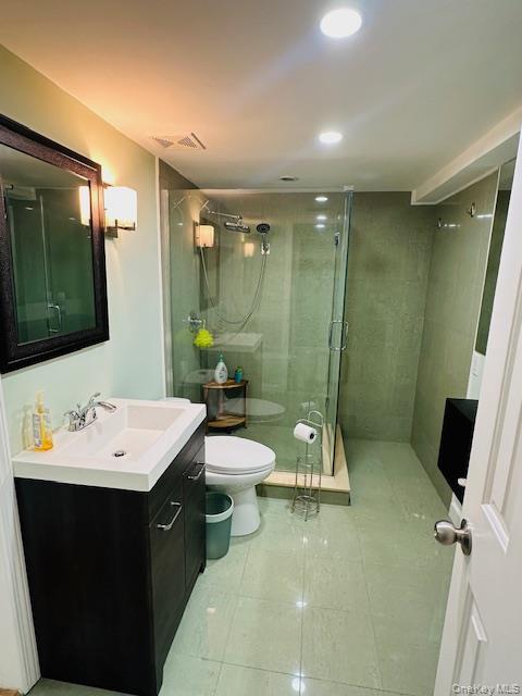 190 Schofield Street # 2E, Bronx, NY 10464