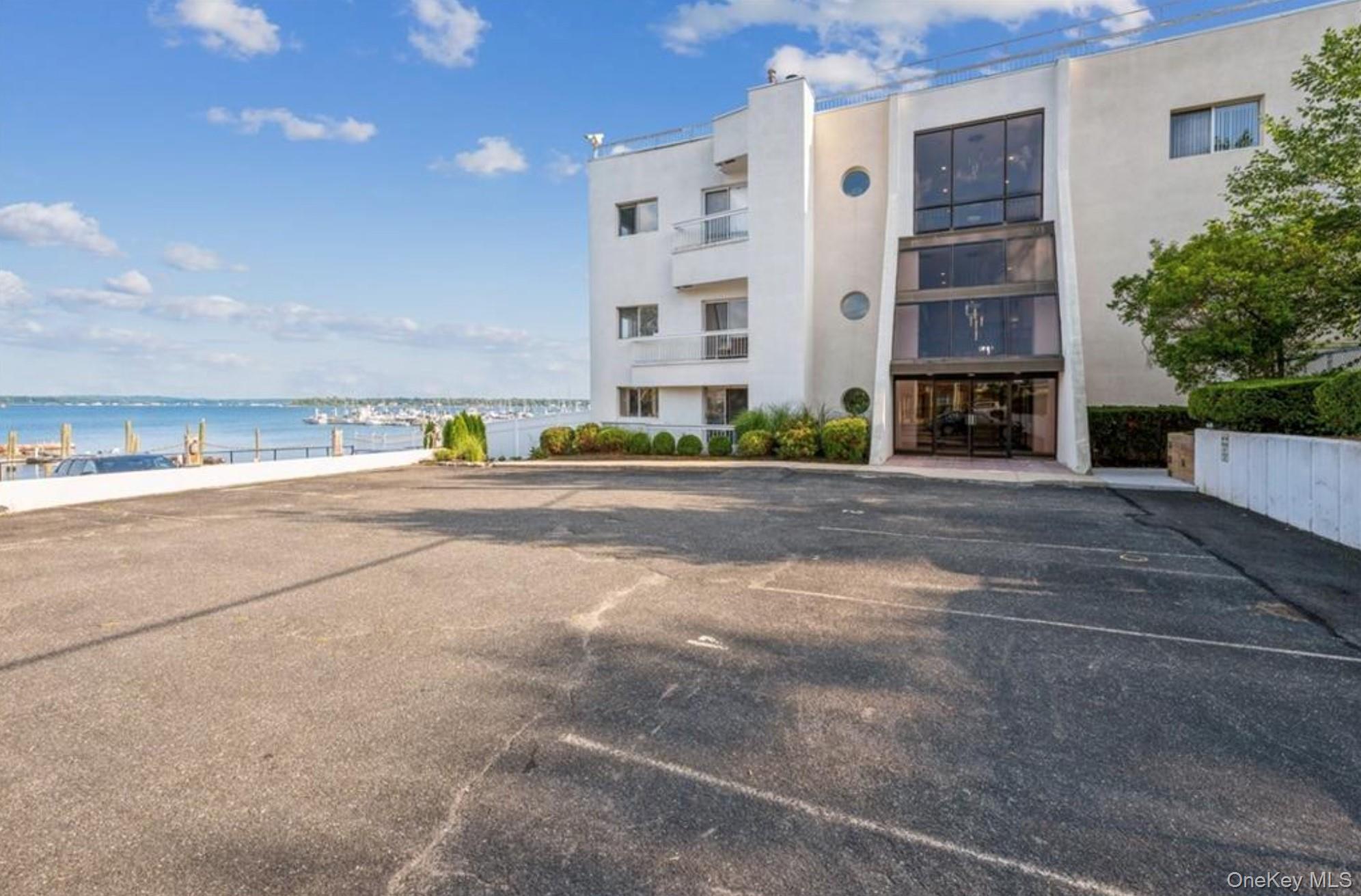 190 Schofield Street # 2E, Bronx, NY 10464