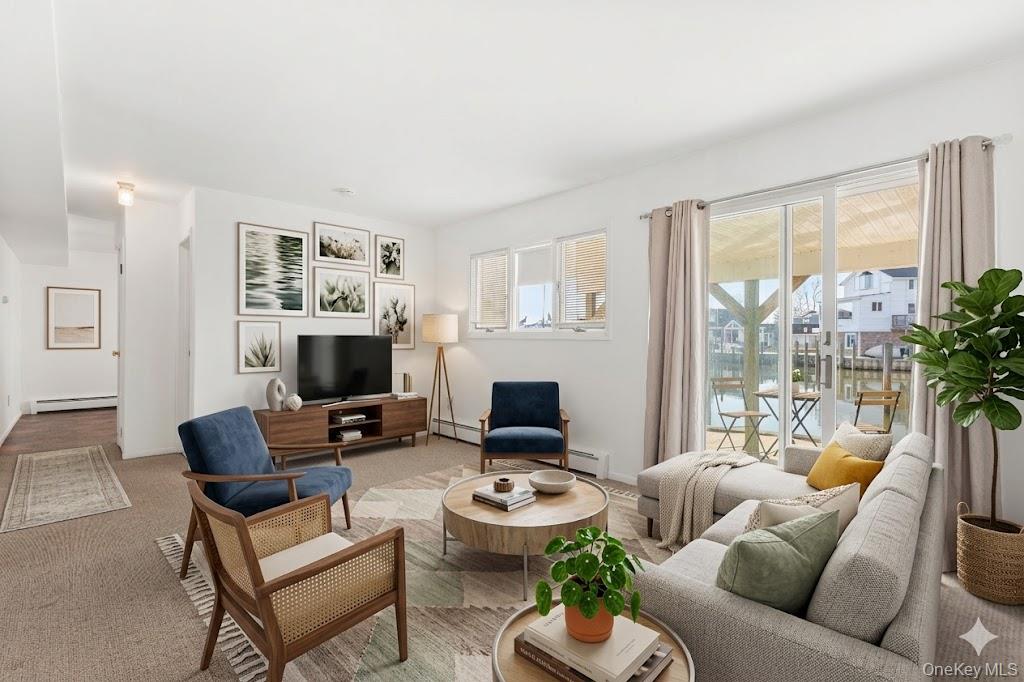 809 Canal Street, Lindenhurst, NY 11757