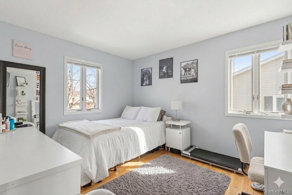 809 Canal Street, Lindenhurst, NY 11757