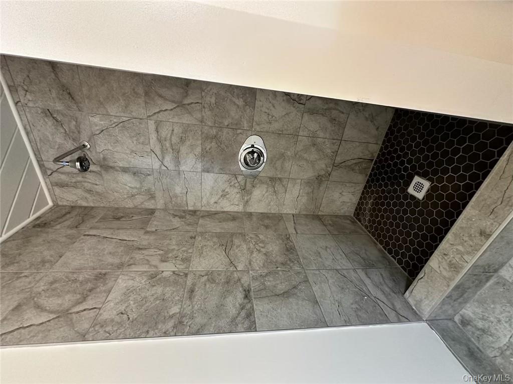 118 W Main Street # 1, Middletown, NY 10940