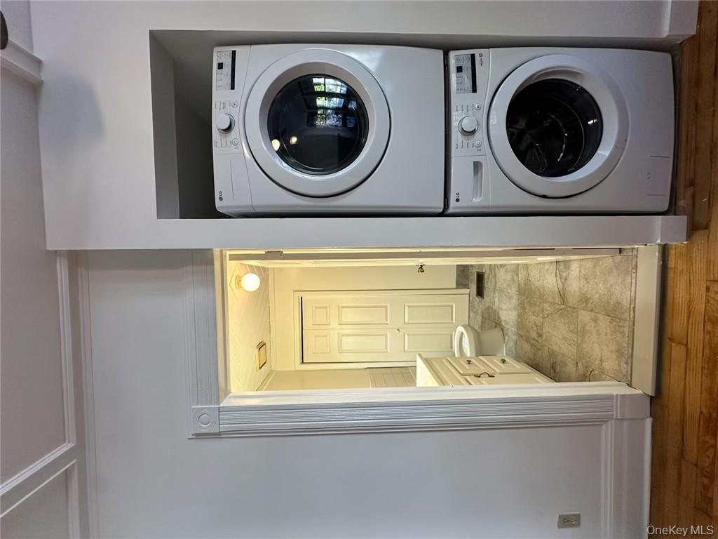 118 W Main Street # 1, Middletown, NY 10940