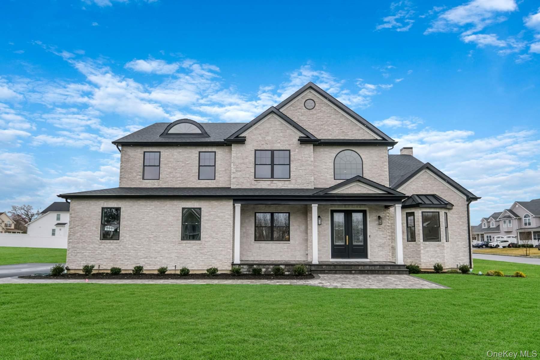 457 Pond Path, East Setauket, NY 11733