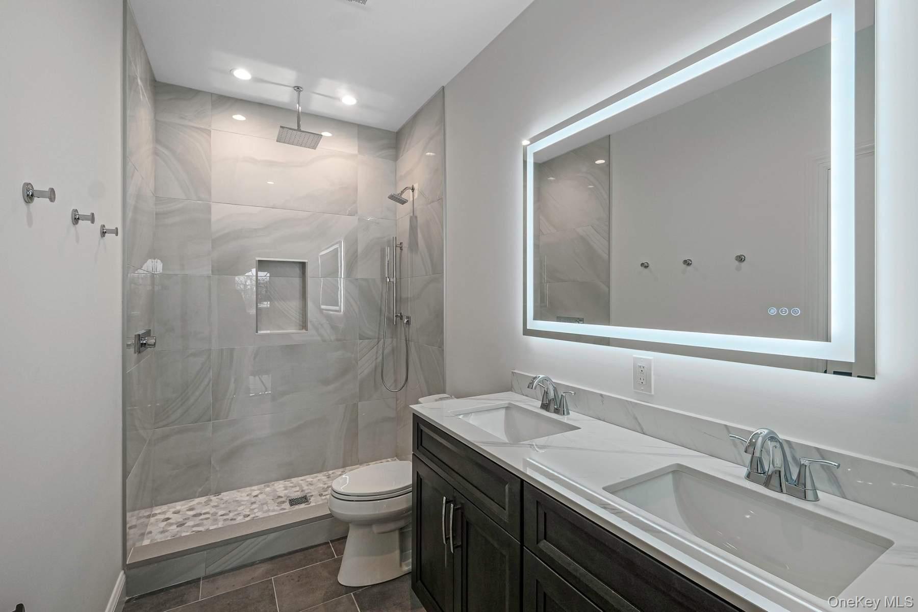 457 Pond Path, East Setauket, NY 11733