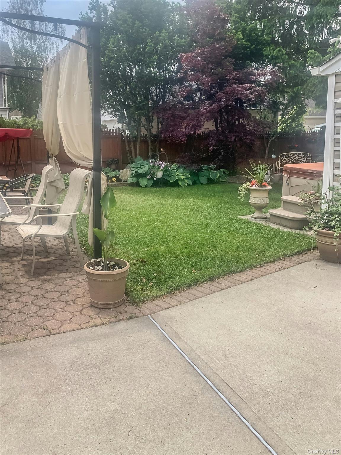 232 Ribbon Street, Franklin Square, NY 11010