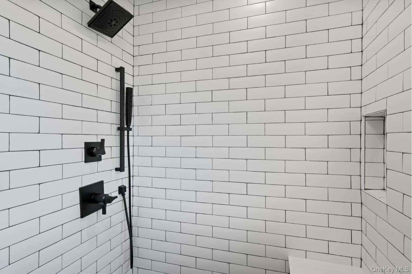 457 Pond Path, East Setauket, NY 11733