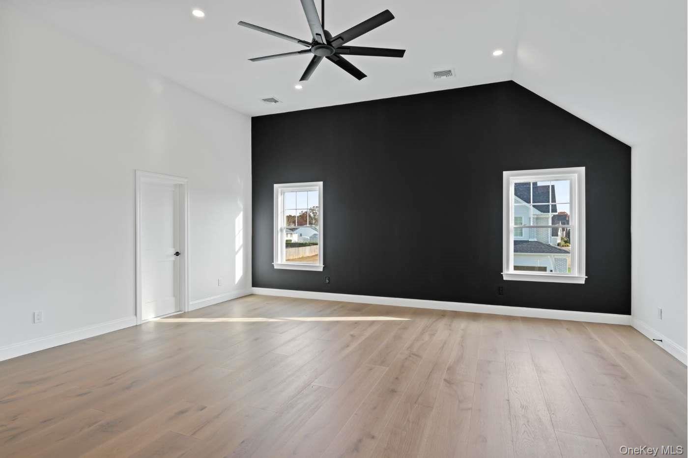 457 Pond Path, East Setauket, NY 11733