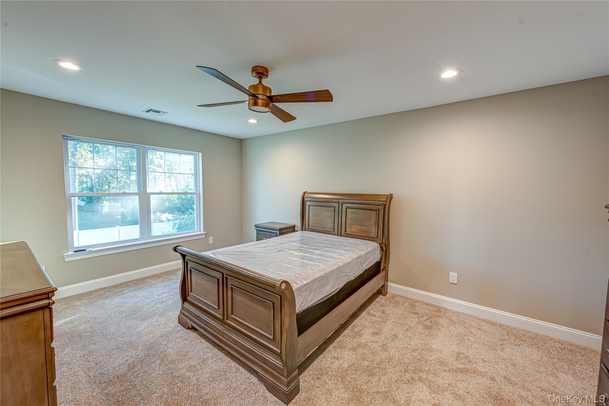 457 Pond Path, East Setauket, NY 11733