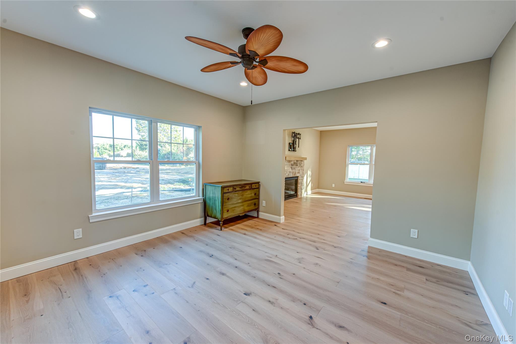 457 Pond Path, East Setauket, NY 11733