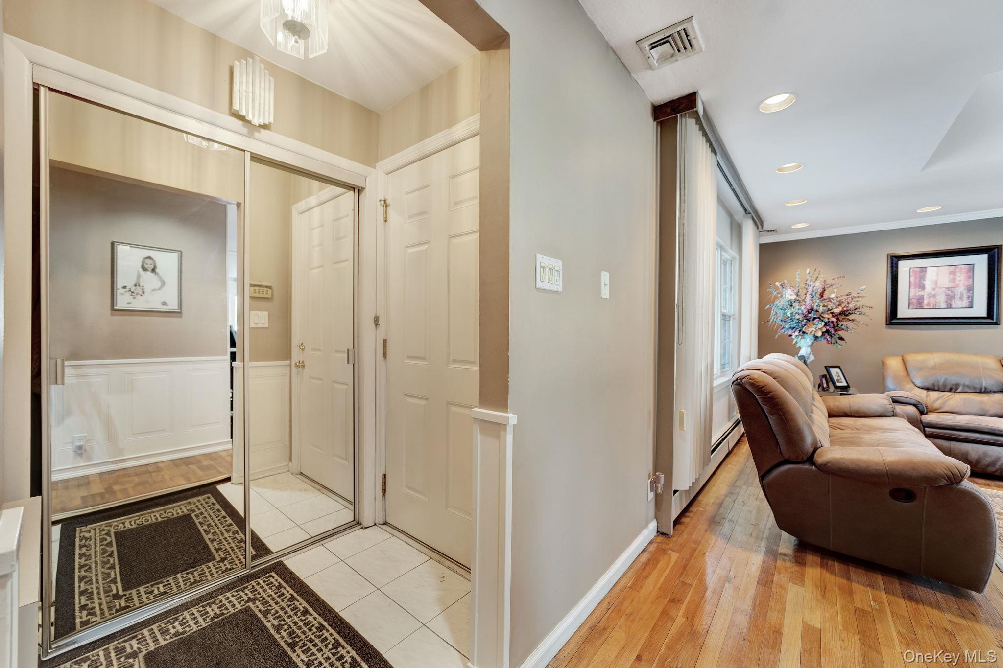 1 Stauber Drive, Plainview, NY 11803