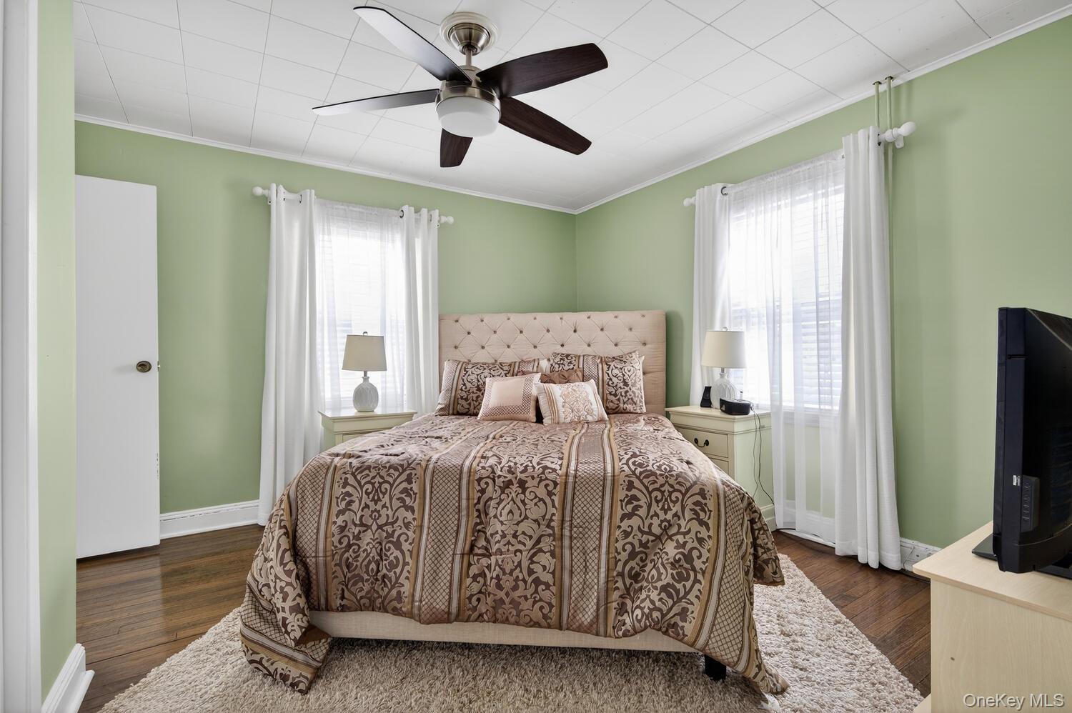 12 Altamore Street, Melville, NY 11747