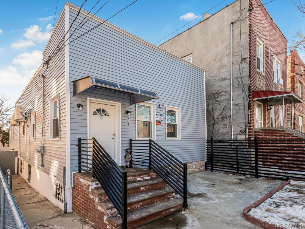940 E 212th Street, Bronx, NY 10469