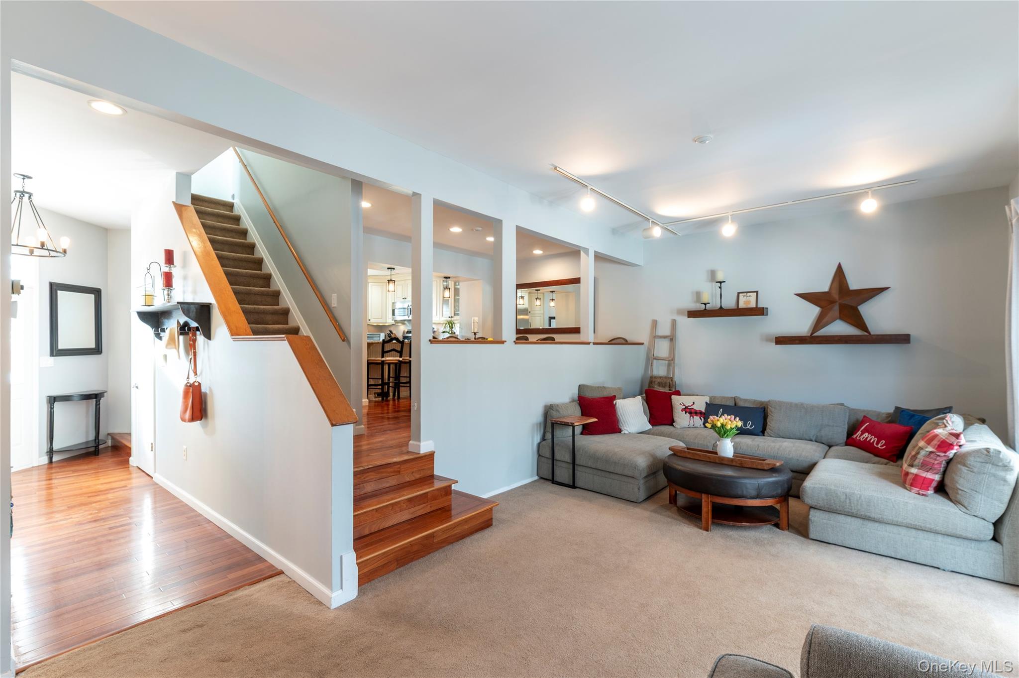 97 Village Green, Bardonia, NY 10954