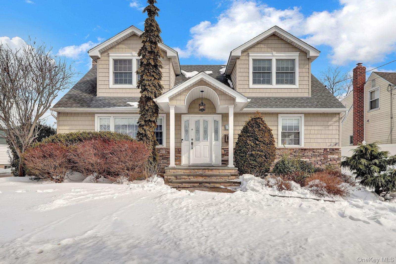 1315 Little Neck Avenue, North Bellmore, NY 11710