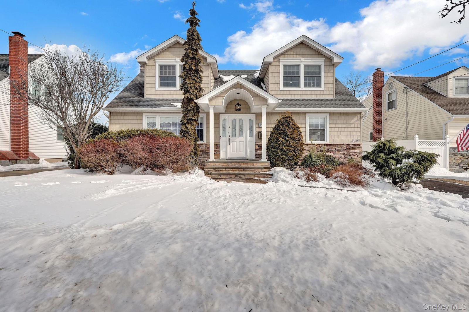 1315 Little Neck Avenue, North Bellmore, NY 11710