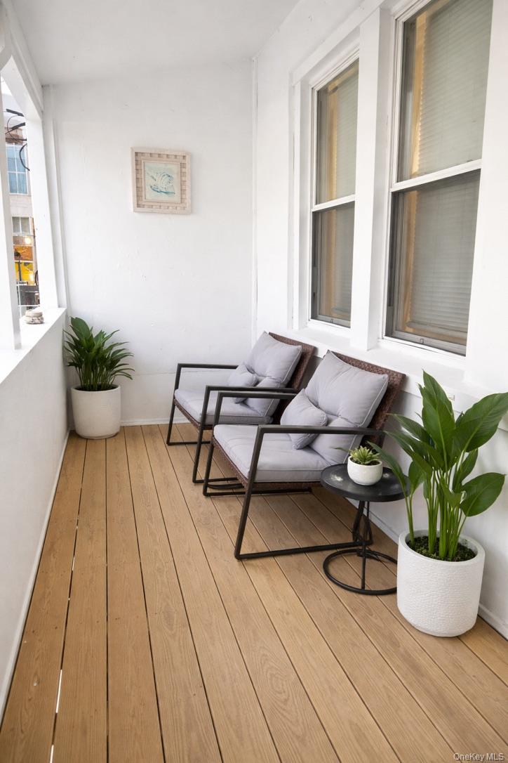 207 Main Street # A, Farmingdale, NY 11735