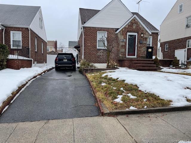 11848 222nd Street, Cambria Heights, NY 11411