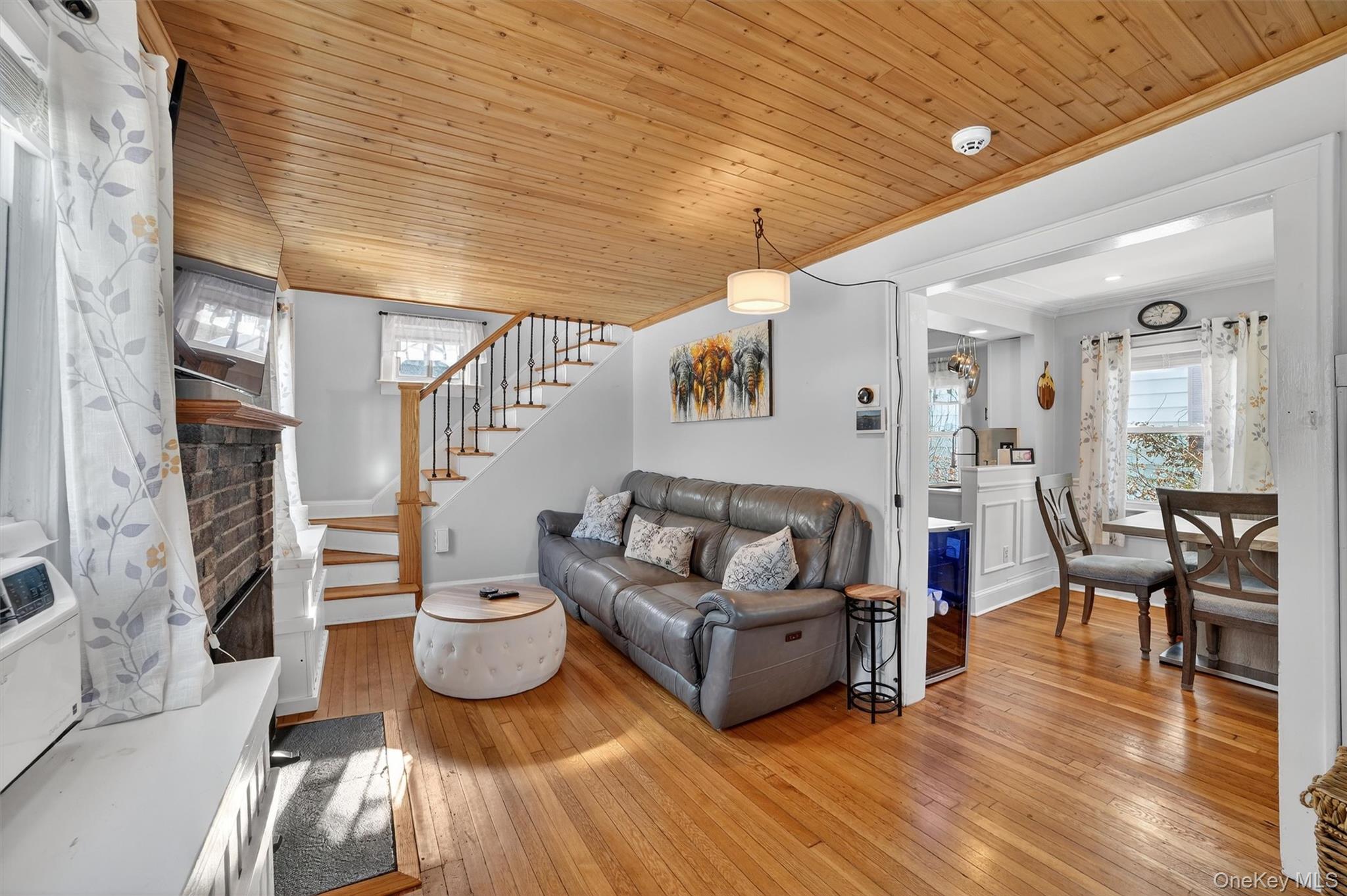 White Plains, NY 10606