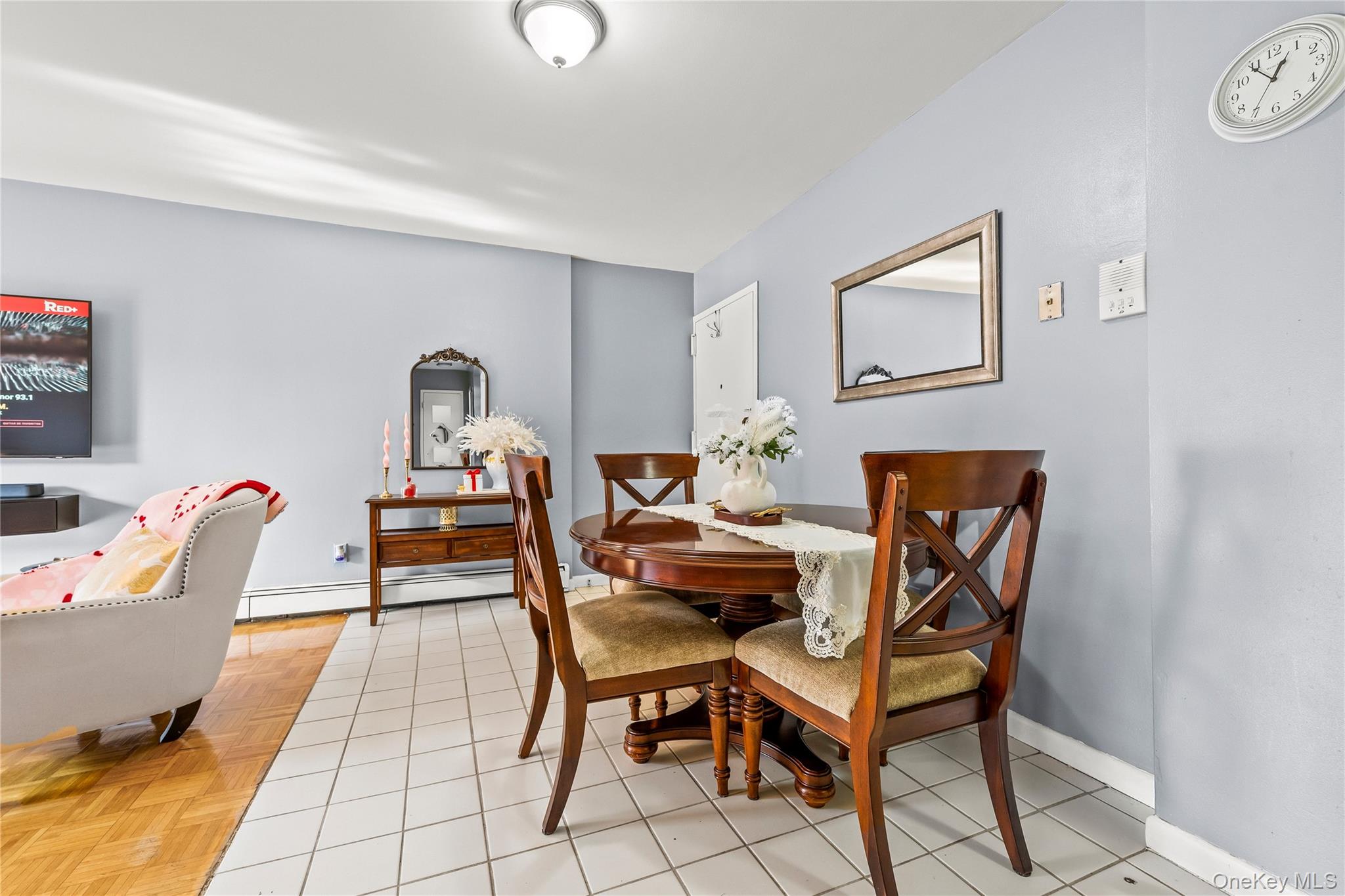 5609 van cleef, Corona, NY 11368