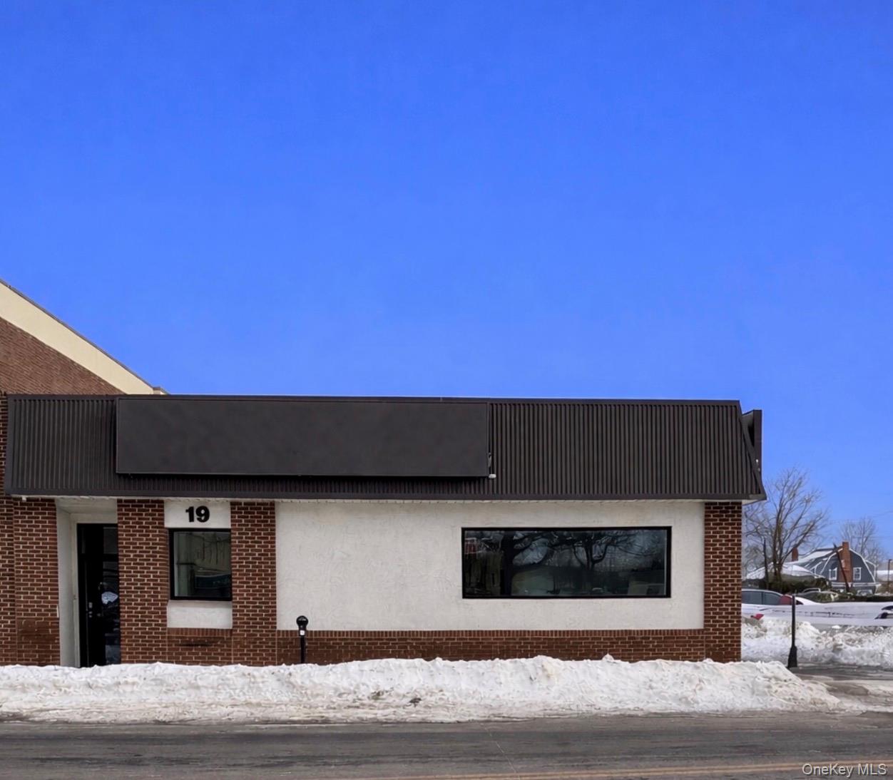 19 Morris Avenue, Rockville Centre, NY 11570