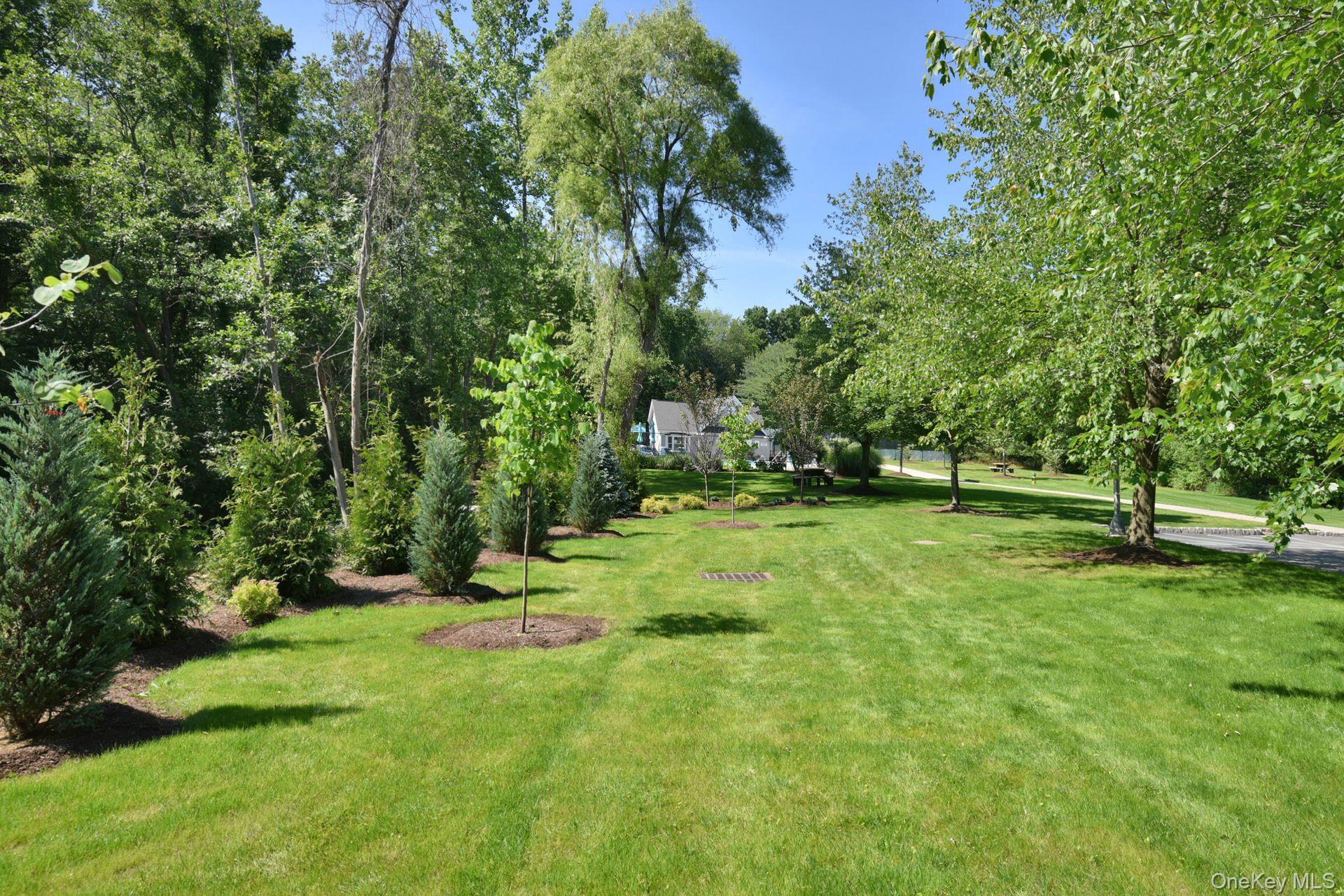 7 Club Pointe Drive # 7, White Plains, NY 10605