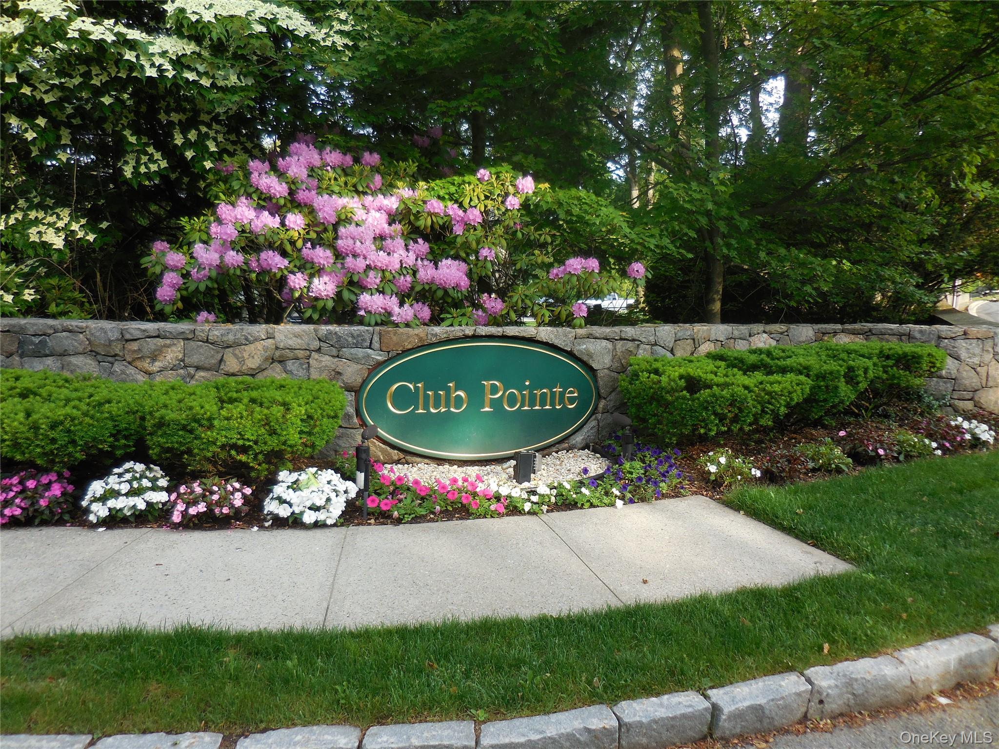 7 Club Pointe Drive # 7, White Plains, NY 10605